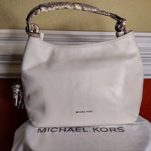 Michael Michael Kors Isabell Ecru Large Shoulder Bag